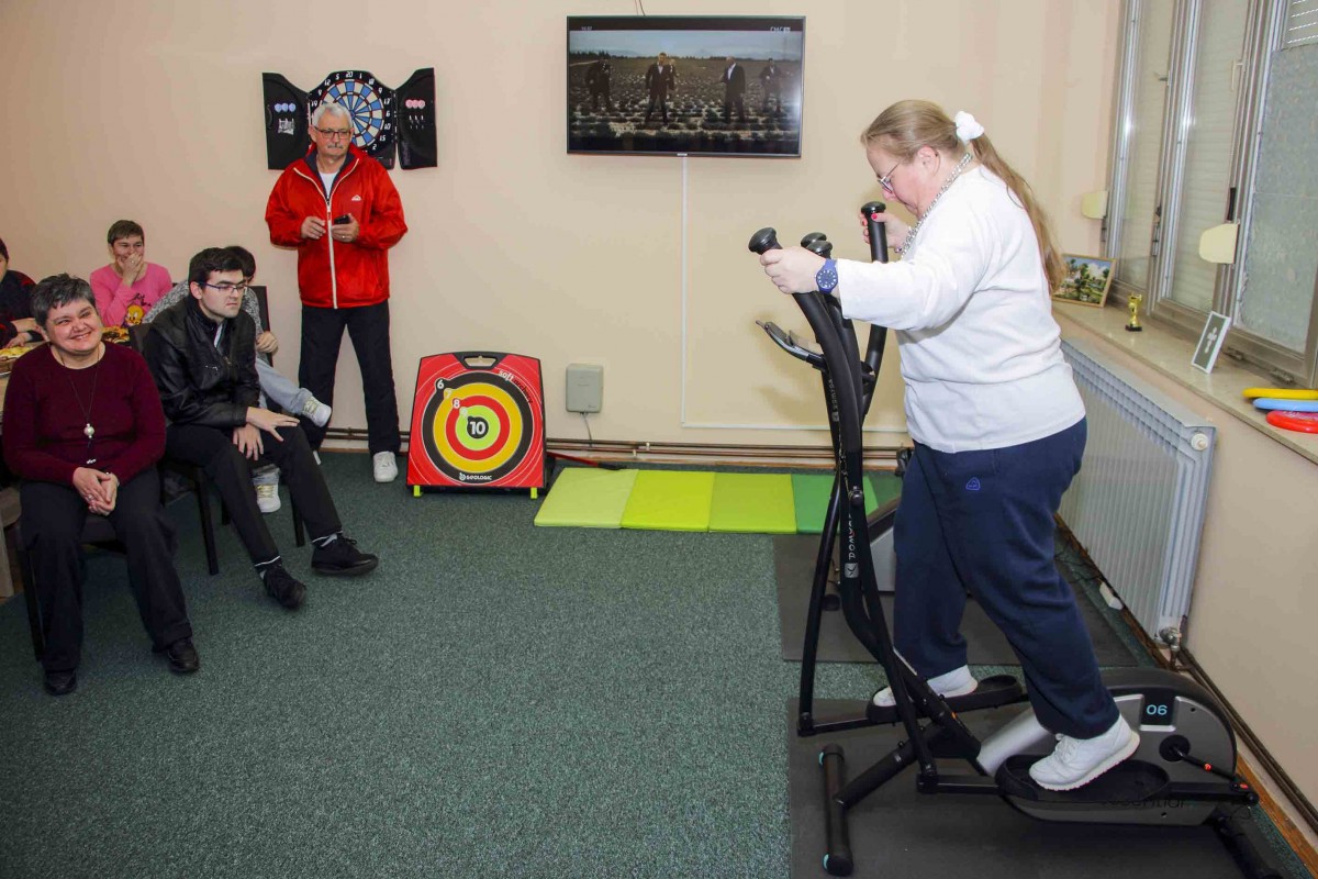 00891befc4f4cf4e69bdd5c884d8643a.jpg?v=2