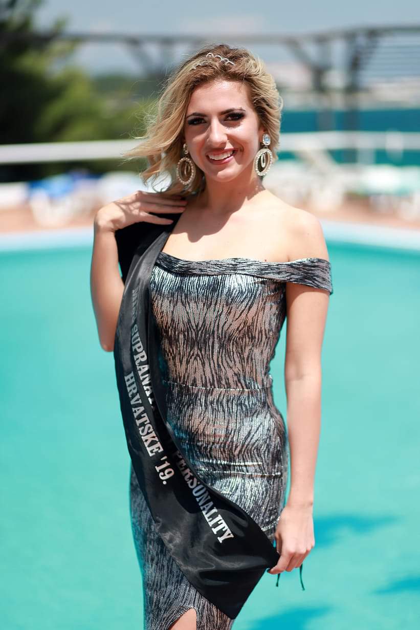 30673bb2c081f835eb72aa709f005d56.jpg?v=2