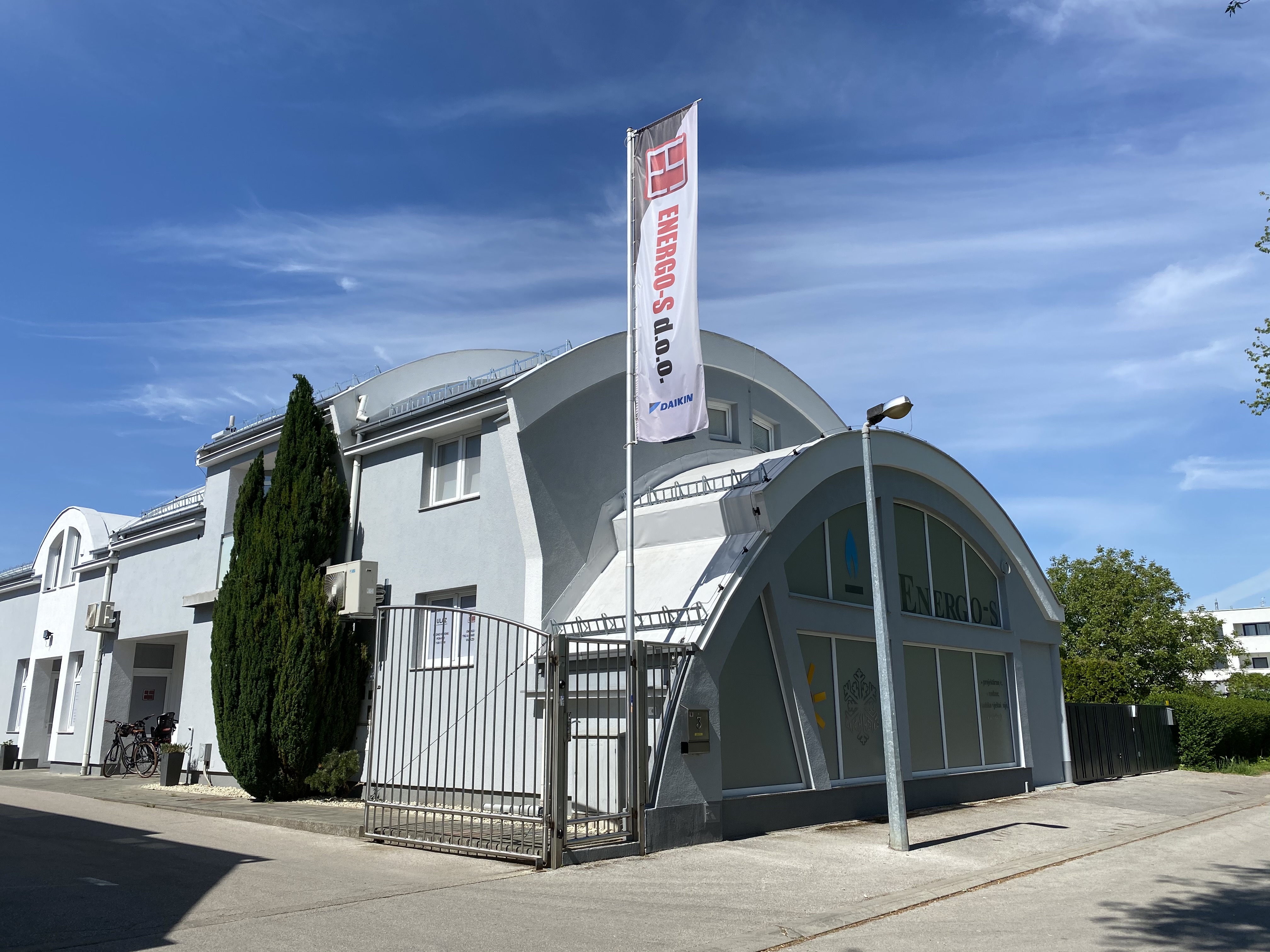 33685d6681f40c24827d2d8136793155.jpg?v=2