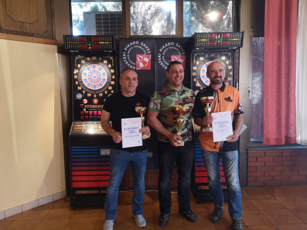 3d015a69e5b6747524cdd77cacbb6533.jpg?v=2