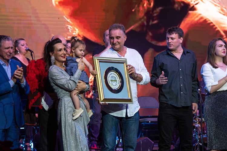 4a930367cffc429e2c62f41ff088257f.jpg?v=2