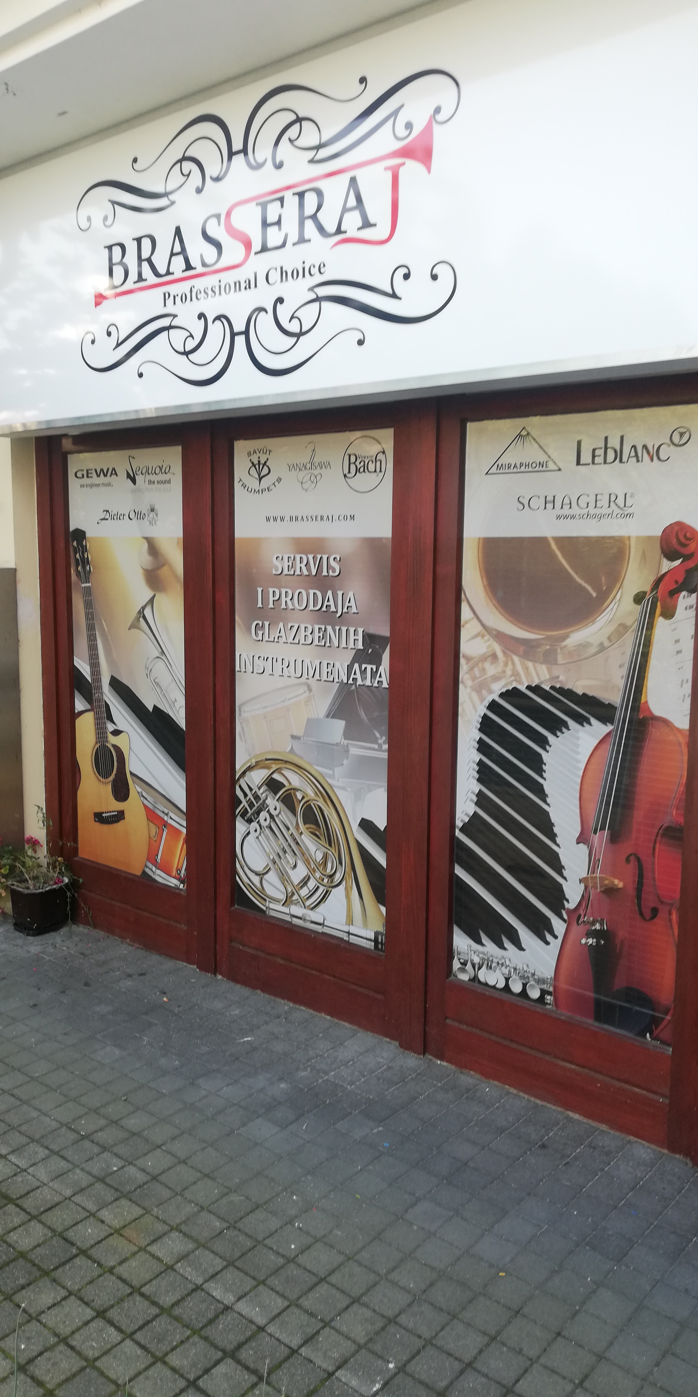 74d0ed12c010de1bf7b0136b6ed3548b.jpg?v=2