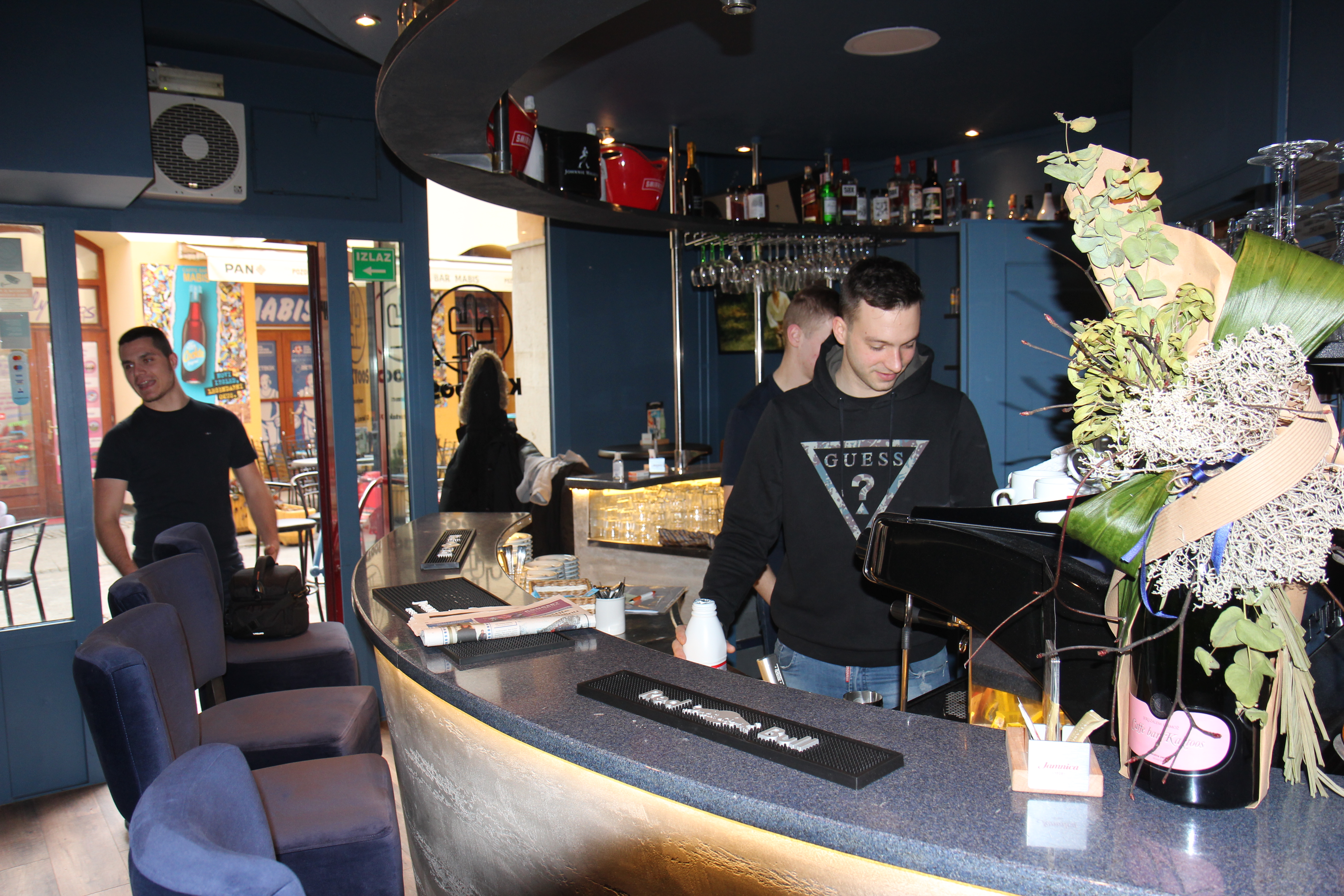 8165c753946ee4cbd53cddbc31ca30fd.jpg?v=2