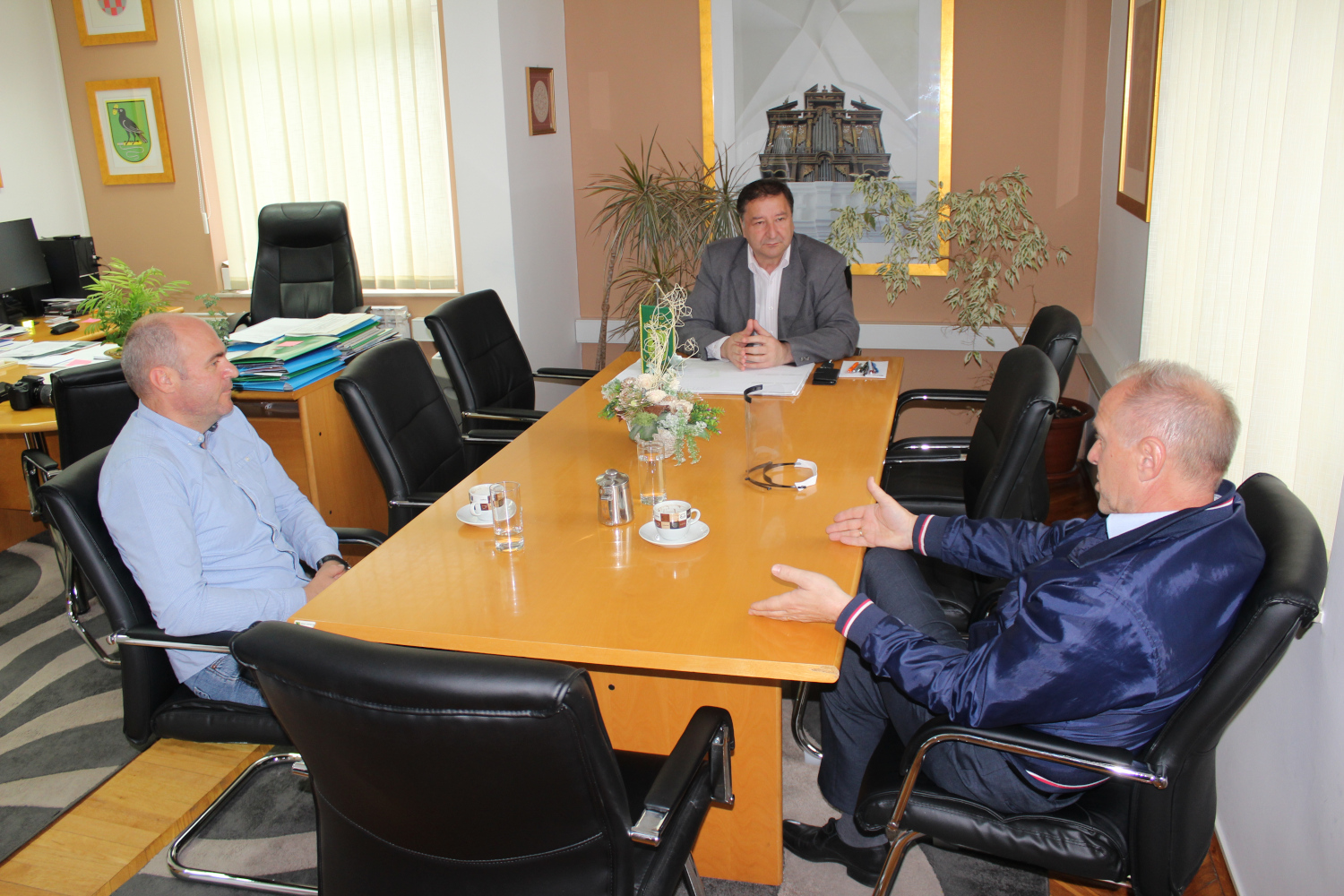 8f9c09c6dcd52285af69e6ac7ee0ce48.jpg?v=2