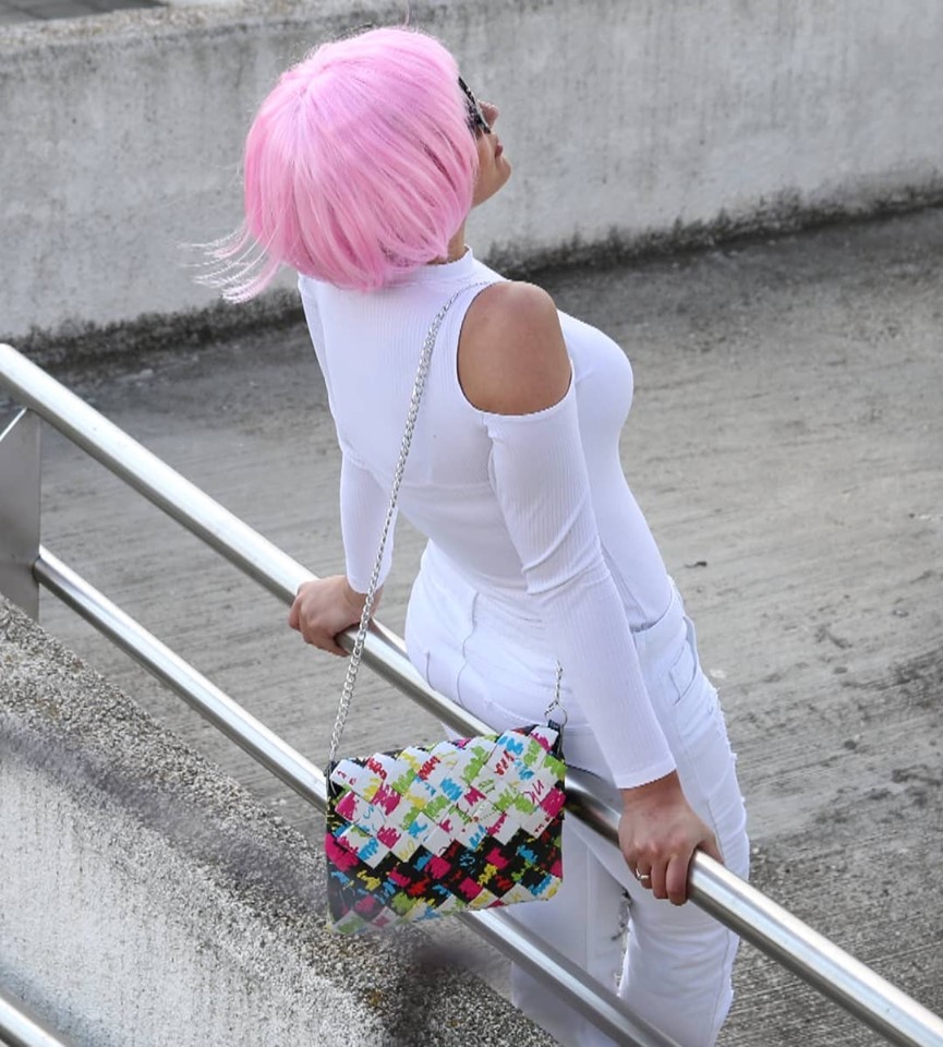 9885365a5324d9984e64d8301b9ec4d0.jpg?v=2