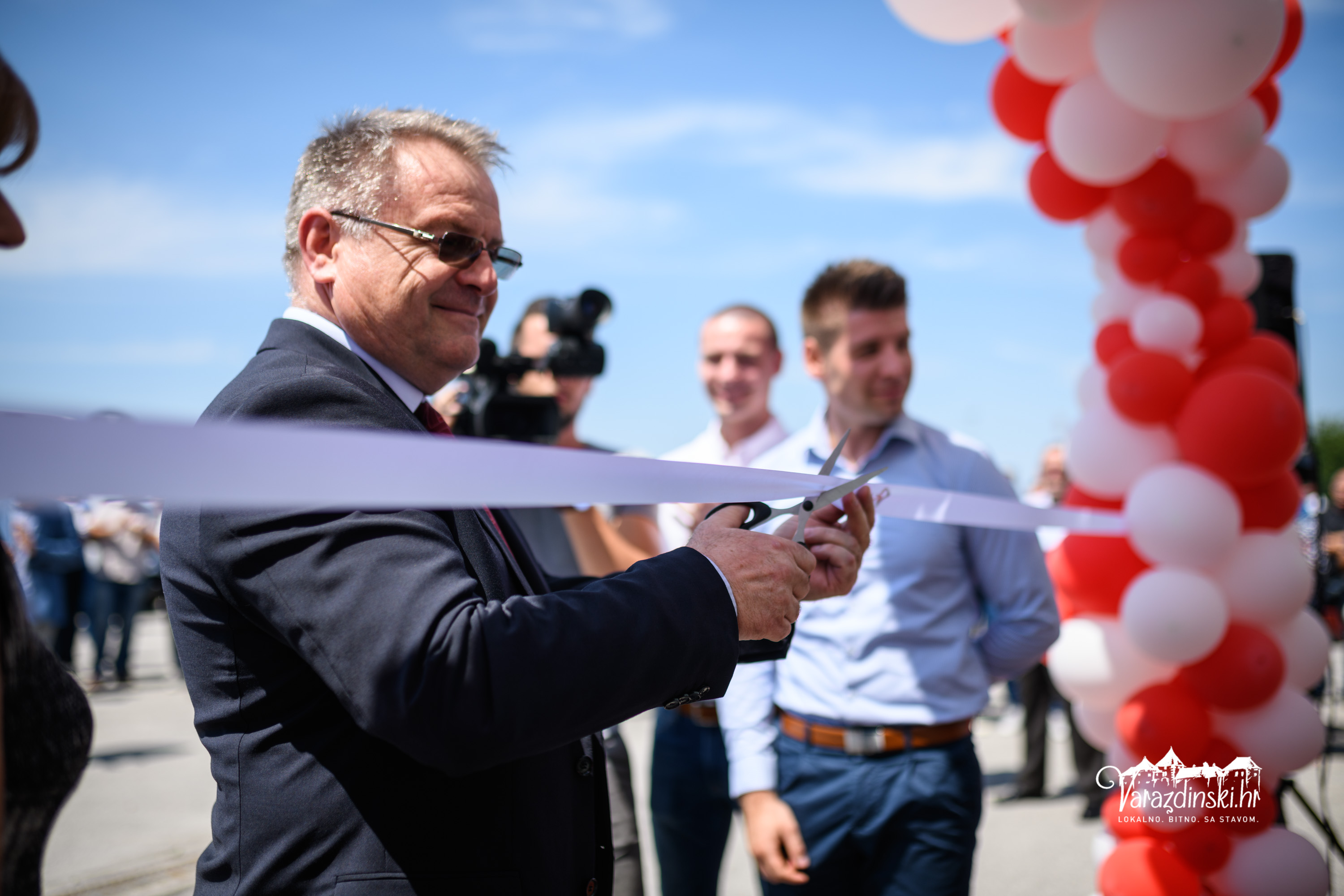 9db0b9da2c093a3645bd8d8274cff36f.jpg?v=2