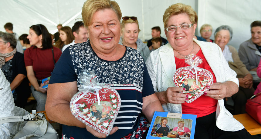 Barica i Ružica, simpatične finalistice showa 'Tri, dva, jedan - kuhaj!' predstavile svoju prvu kuharicu!