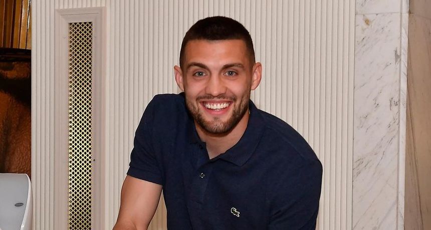 Znamo da mu je supruga nerealna ljepotica, ali sada pogledajte sestre Matea Kovačića