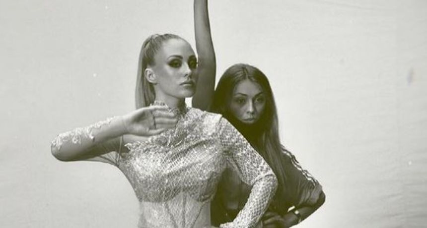 Lome se koplja oko Albininog kostima za Eurosong: Neki ga hvale, neki kažu da otkriva previše