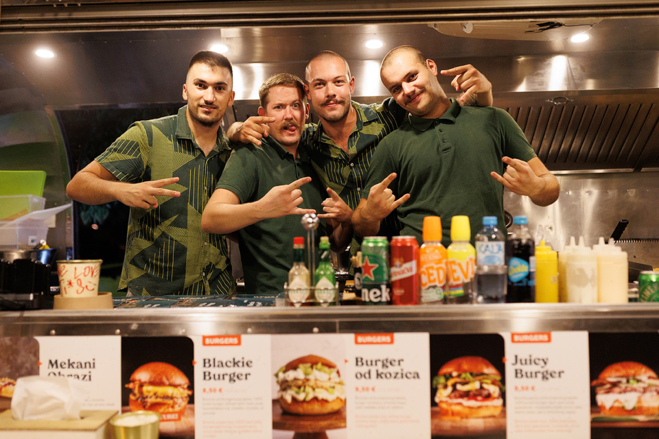 Fotogalerija Zadar Craft Beer festival 2023. prva večer — eZadar.hr