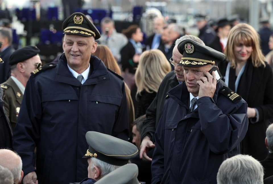 Zašto je spomenik Tuđmanu otkriven uz neslužbenu himnu SDP-a? - RTL VIJESTI