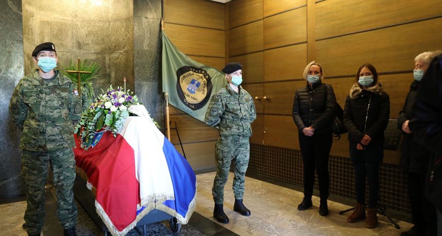 Prijatelji i kolege ne skrivaju tugu: Posljednji ispraćaj Žarka Potočnjaka