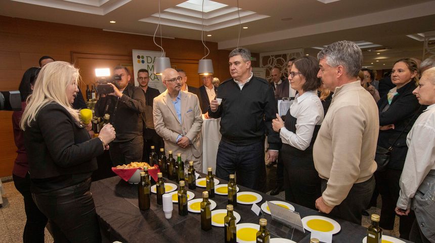 Predsjednik Milanović na otvorenju manifestacije maslinara i uljara