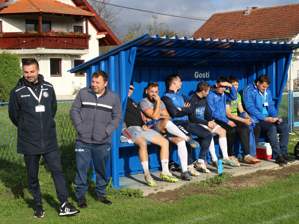 PREDSTAVLJAMO NAJBOLJE NK Dubravčan iz Donje Dubrave superiorni