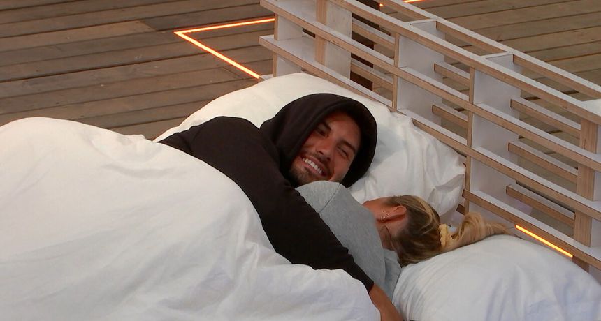 'Love Island': Novi otočanin unosi nemir, noć pod zvijezdama seksi igrice
