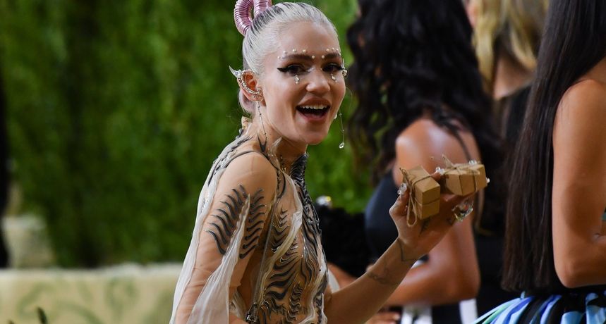 Grimes o majčinstvu: 'Čudan je osjećaj reći da sam majka, ne identificiram s tom riječi'