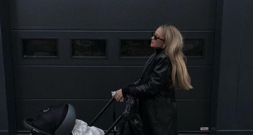 Izabel Kovačić prošetala sina u 'Spice Girls' čizmama iz kojih se ne skida