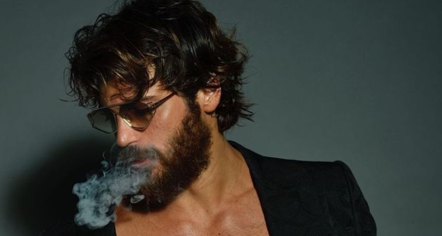 Can Yaman: Morate vidjeti brutalne trbušnjake zvijezde serije 'Sanjalica'