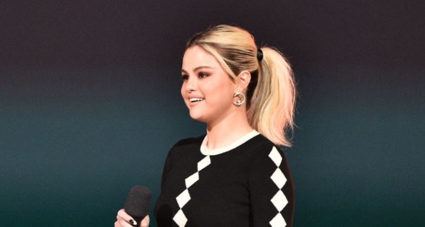 Nikad sretnija i ljepša: Selena Gomez vratila osmijeh od uha do uha na lice, a možda i izgubljene kilograme