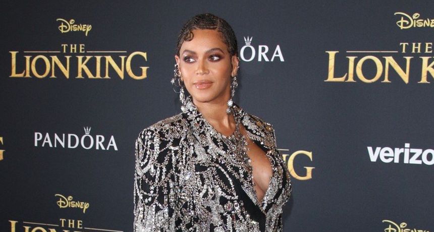 Fanovi Diljem Svijeta Vjeruju Da Je Beyonce Ponovno Trudna Pogledajte I Zasto Rtl Tabloid Fanovi Diljem Svijeta Vjeruju Da Je Beyonce Ponovno Trudna Pogledajte I Zasto Rtl Tabloid