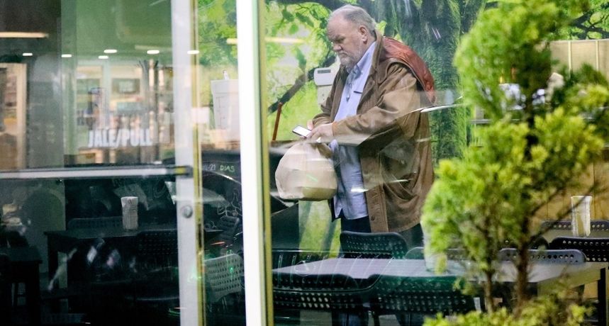 Od ovog čovjeka se mnogima diže kosa na glavi, a ono što radi slavnoj kćeri je prestrašno