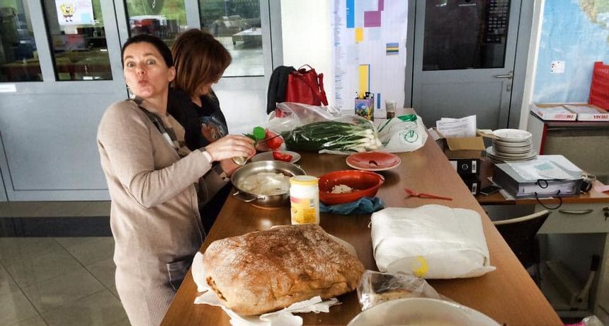 Mama Mate Rimca raznježila Facebook objavom: 'Trudila sam se da bude čisto, a dječica sita'