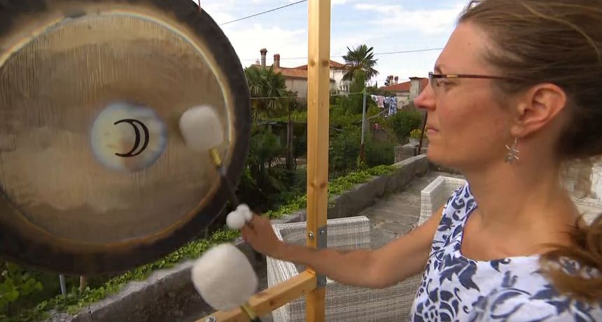 Jana ima vrlo zanimljiv hobi: 'Provodim vrijeme i svirajući gong i tibetanske zdjele'