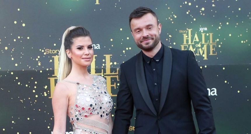 Prvo red carpet pojavljivanje novog domaćeg para: Ecija blistala uz Gorana u prozirnoj haljini
