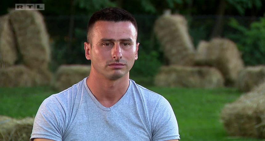 Dušan na finalnoj večeri: 'Ne znam ljubi li se tako sa svakim prijateljem!'