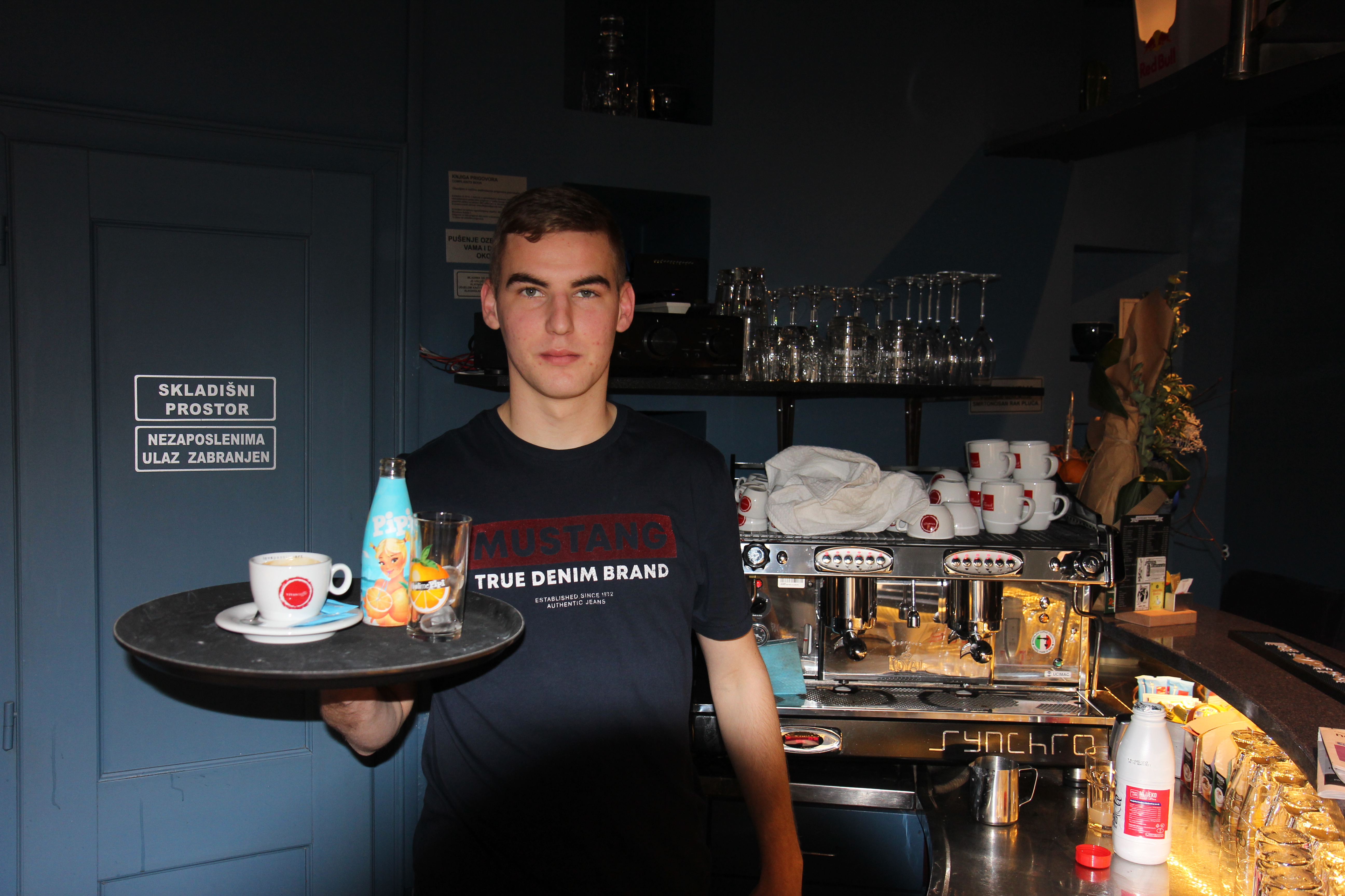 c0d904956d57543d8950b9ee23a25bc8.jpg?v=2