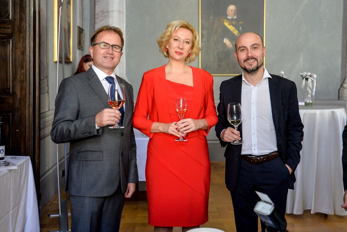 dc171f72e6d6de8f2da8e38e15f6c9f9.jpg?v=2