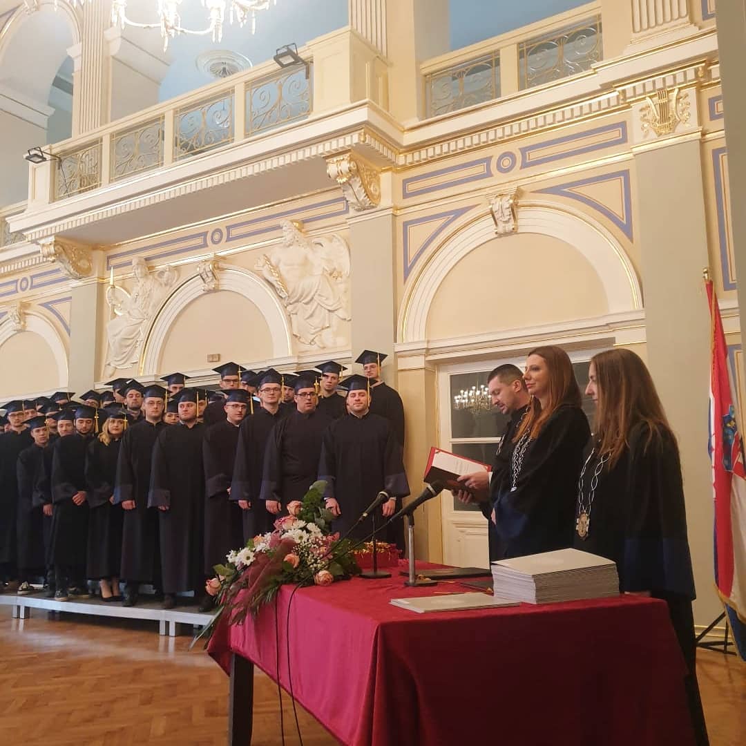 e3af89b2684d59fdc935a147ed41ad70.jpg?v=2