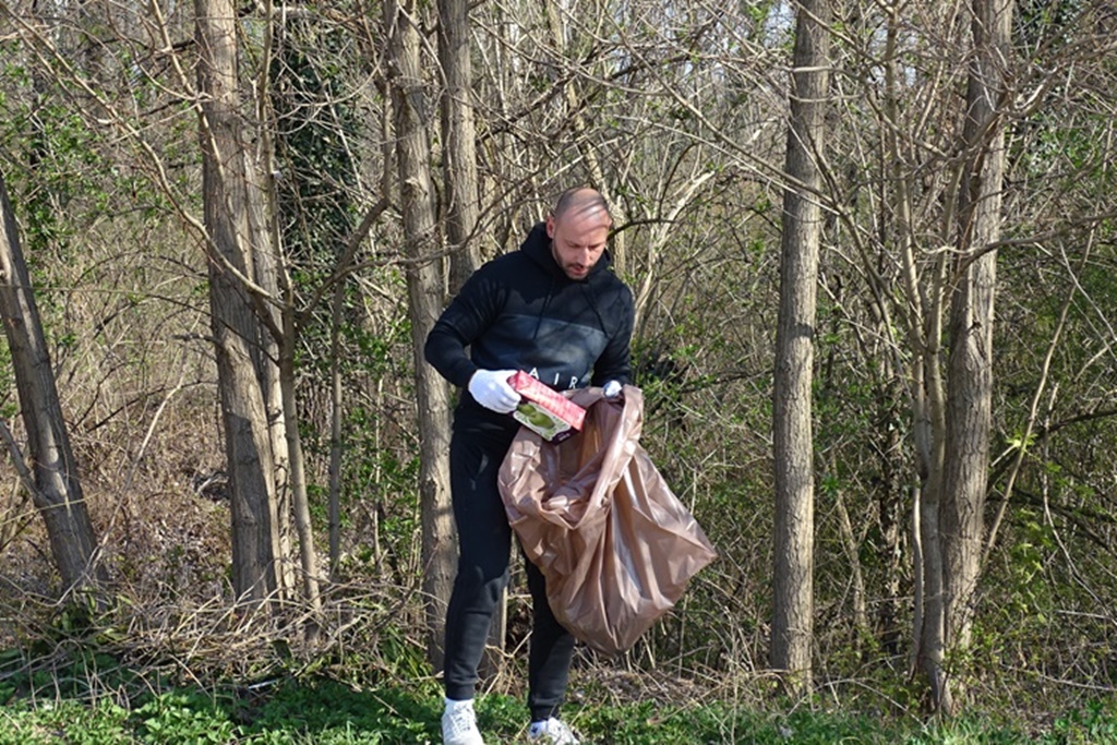 f00a3884fbb6c8c6f9c1fd823f3926df.jpg?v=2